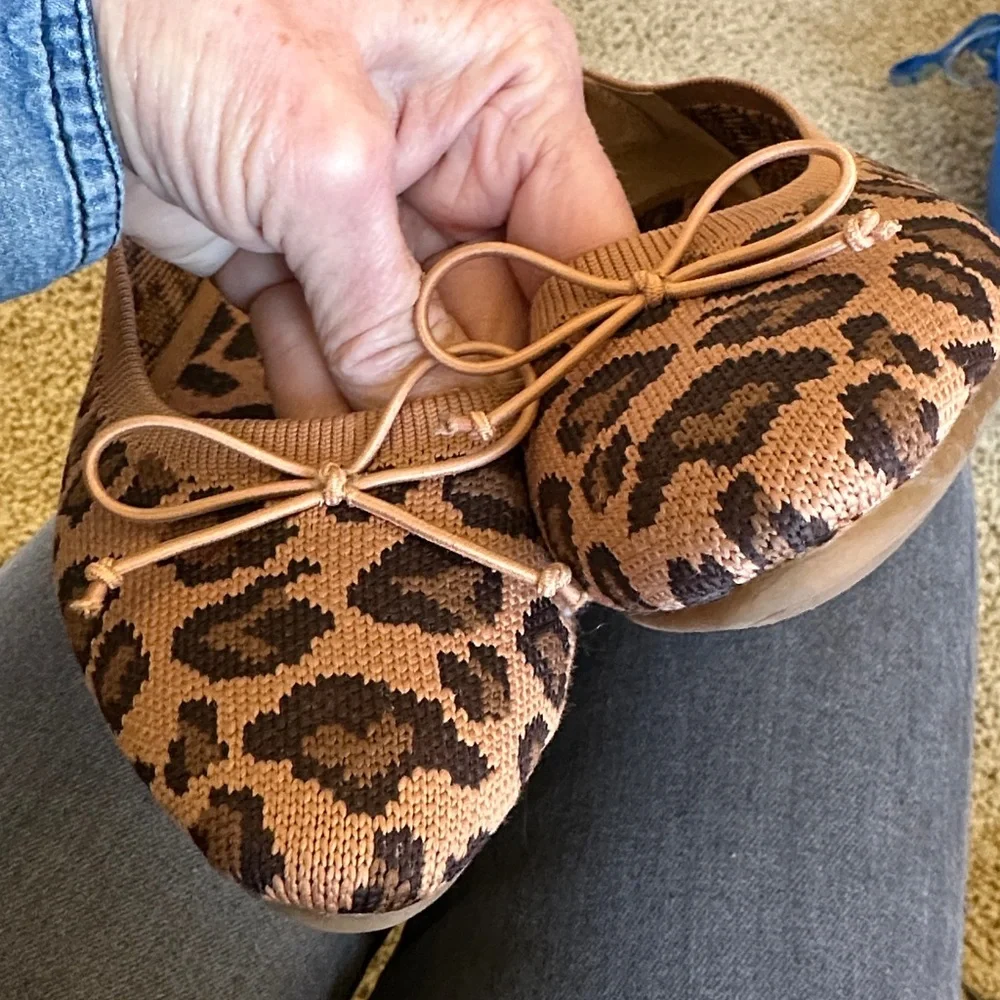 Vince Camuto Leopard Knit Ballet Flats in Brown and Black Machine Washable 8.5